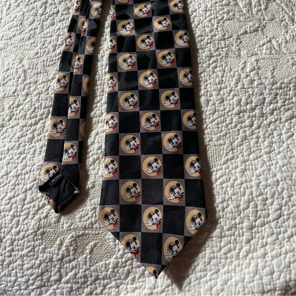 Checkered Mickey & Co. Mickey Mouse black and gold necktie - Picture 4 of 4